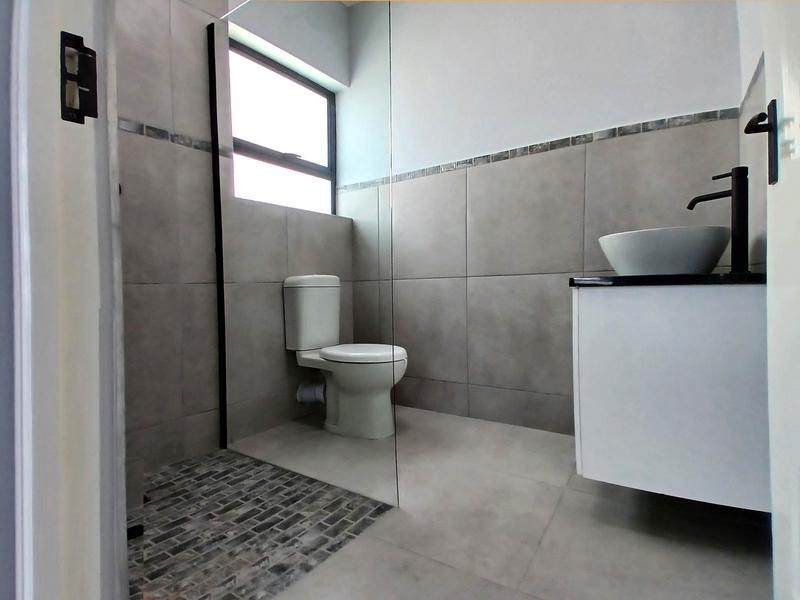 3 Bedroom Property for Sale in Sandy Point Western Cape